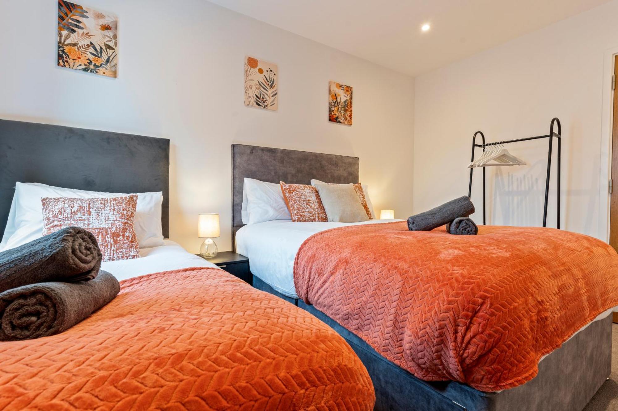 Shanti Suite - 2Bed 2Bath City Centre - Wifi - Netflix- Parking- Modern- Perfect For Family, Contractors, Leisure, Business By Shanti Nights Birmingham Exterior foto