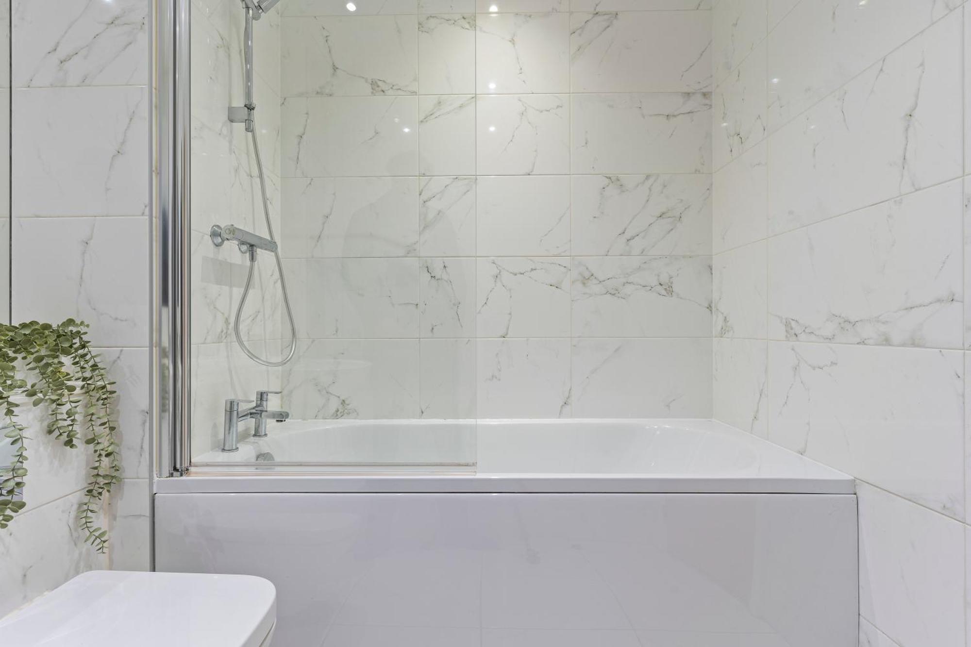 Shanti Suite - 2Bed 2Bath City Centre - Wifi - Netflix- Parking- Modern- Perfect For Family, Contractors, Leisure, Business By Shanti Nights Birmingham Exterior foto