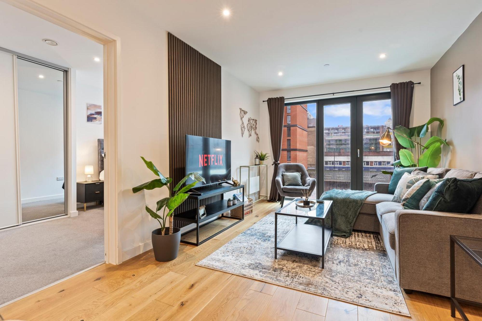 Shanti Suite - 2Bed 2Bath City Centre - Wifi - Netflix- Parking- Modern- Perfect For Family, Contractors, Leisure, Business By Shanti Nights Birmingham Exterior foto